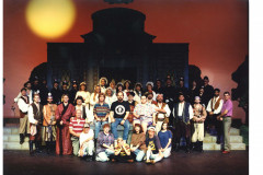 The-Pirates-of-Penzance-Cast-and-Crew-pic